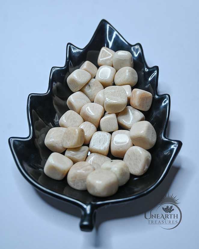 Peach-Moonstone-2.jpg