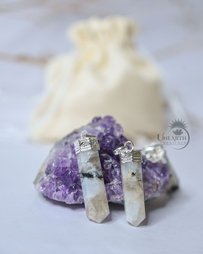 Rainbow-Moonstone-2-1.jpg